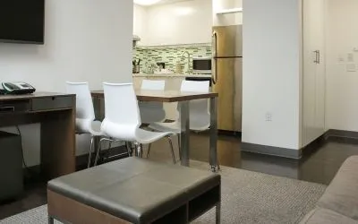 Day room with dining area at Element Miami Doral.