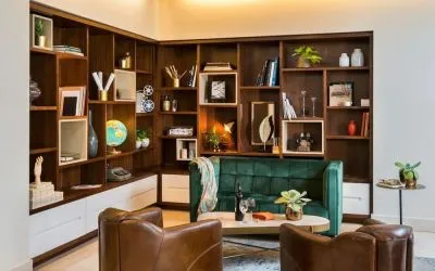 Library and meeting space at Prima Royale Hotel.