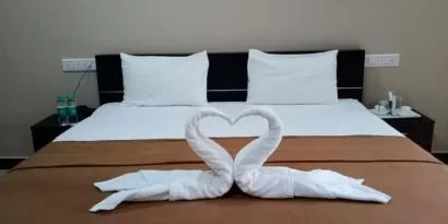 Romantic day room available at The Nisarga Residency.
