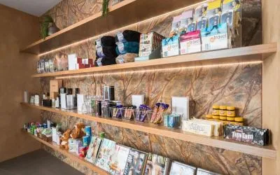 Snack bar and convenience store at Rydges Sydney Airport Hotel.
