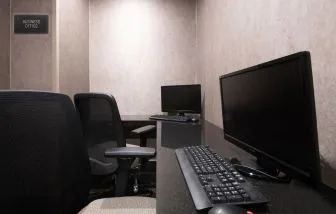 Business center available at Aliz Hotel Times Square.