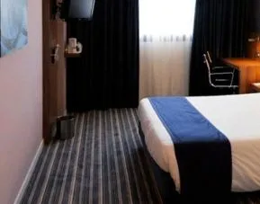 Holiday Inn Express Bilbao Airport, Derio