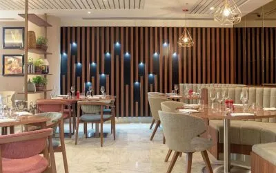 Dining area at Hilton Garden Inn London Heathrow Terminals 2 And 3.