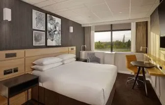 Day use room with natural light at DoubleTree By Hilton Coventry Building Society Arena.
