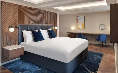 Stylish day use room at Hilton London Metropole.