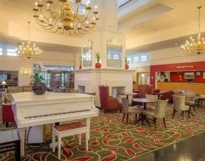 Lobby and coworking space at Hilton Leicester.