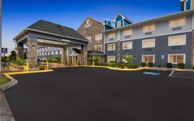 Parking available at Comfort Inn & Suites Nashville.