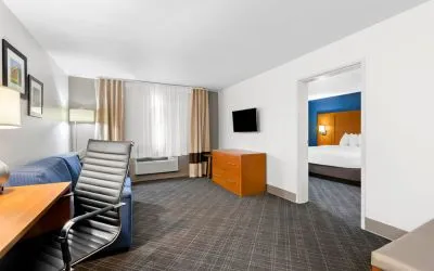 Work desk at Comfort Inn & Suites Nashville.