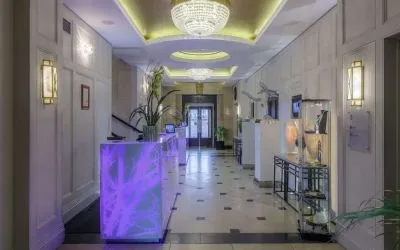 Reception area at DoubleTree by Hilton London Greenwich.