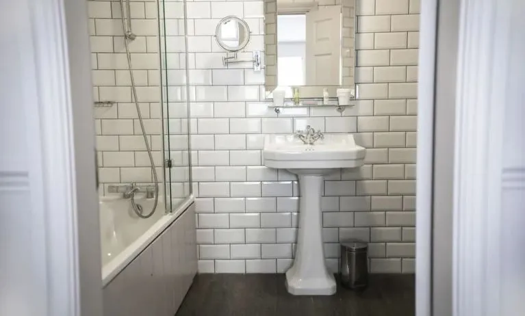 Guest bathroom with shower at DoubleTree By Hilton York.