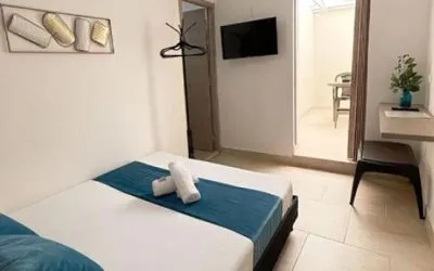 12 Nights Hotel