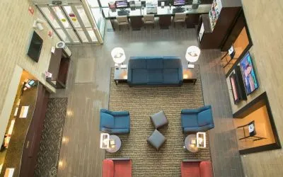 Lobby seating and lounge area at Comfort Suites Oakbrook Terrace.