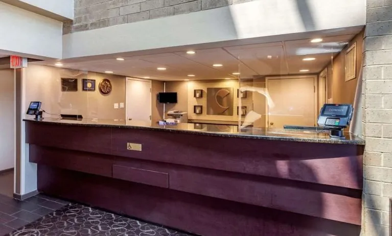 Reception desk at Comfort Suites Oakbrook Terrace.