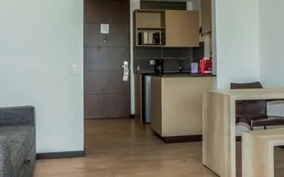 MG Hotel & Suites