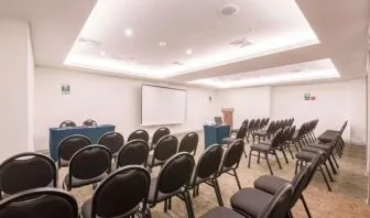 Best Western Plus Urban Larco Hotel