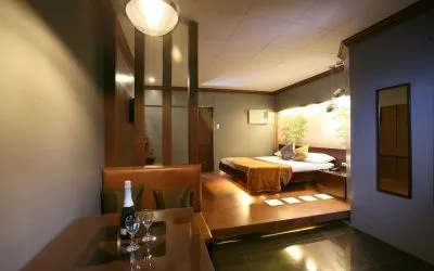 Romantic day room at Victoria Court Suites.