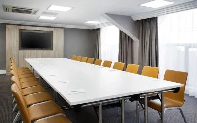 Professional meeting room at Leonardo Hotel And Conference Venue Hinckley Island.