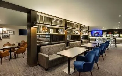 Hotel bar perfect for coworking at Leonardo Hotel And Conference Venue Hinckley Island.