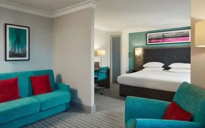 Romantic king room Cozy dining at Leonardo Hotel Middlesbrough.