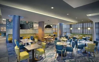 Dinind room at Leonardo Hotel Swindon.