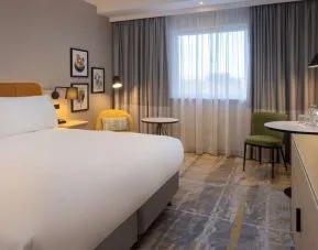 Day use room with natural light at DoubleTree By Hilton Edinburgh Airport.