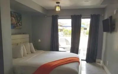 Day use room at Hollywood Beach Suites, A South Beach Group Hotel.