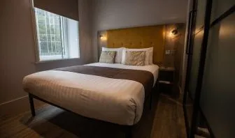 Day use room at Euston Square Hotel.