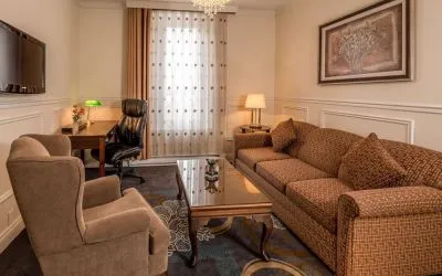 Day use room equipped with work desk ideal for working remotely at Parc Suites Hotel.