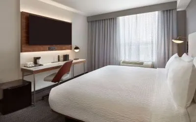 Day use room with work desk at Courtyard By Marriott Kitchener.