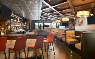 Hotel bar at Courtyard By Marriott Kitchener.