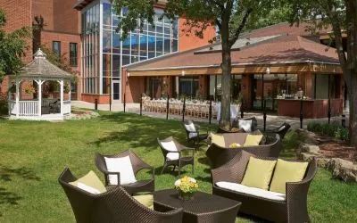 Outdoor patio at Hilton Mississauga Meadowvale.