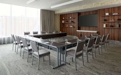 Professional meeting room at Hilton Garden Inn Montreal Midtown.