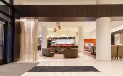 Reception area perfect for coworking at Hilton Albany.
