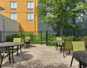 Outdoor patio at the Hilton Garden Inn Kitchener/Cambridge.