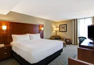 Hotel Holiday Inn Oakville Centre image