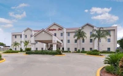 Hotel exterior at Hampton Inn Deer Park.