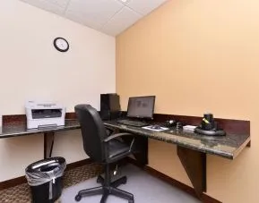 Business center available at Hampton Inn Deer Park.