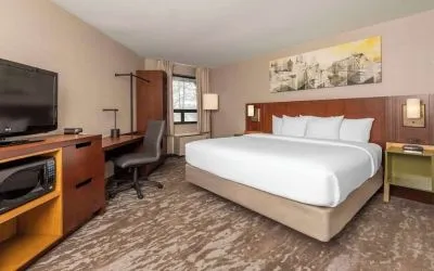 Bright and spacious day use room with work desk at Comfort Inn Hamilton.
