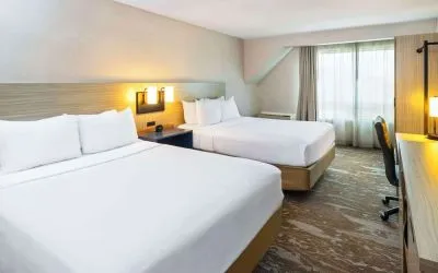 Day use twin room with work desk at Comfort Inn Amherst.
