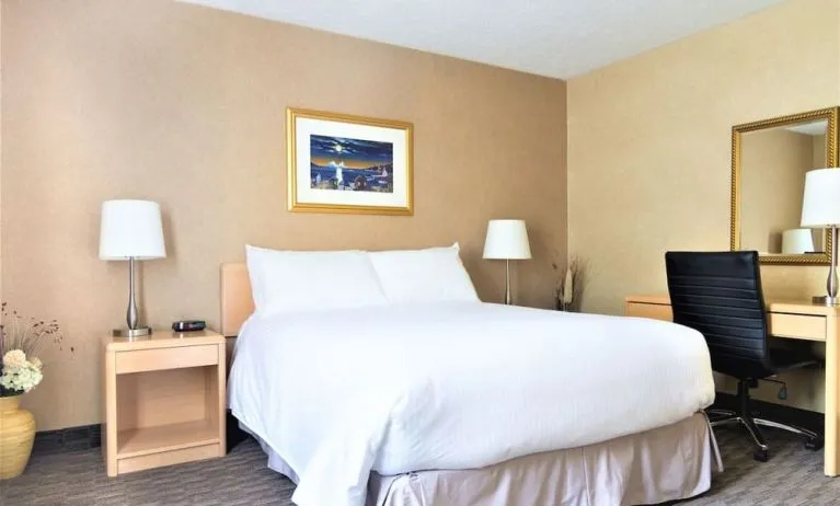 Day use room with work desk at Mount Peyton Resort & Conference Center.