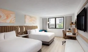 Day use twin room with work desk at Sonesta Miami Airport.