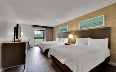Day use twin room with work desk at Holiday Inn Peterborough-Waterfront.