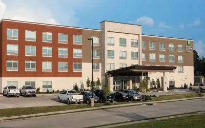 Hotel exterior at Holiday Inn Express & Suites Ruston.