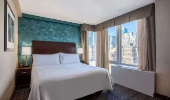 Day use room with natural light at Hilton Garden Inn New York/West 35th Street.