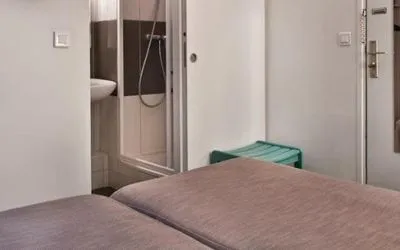 Louisa Hotel