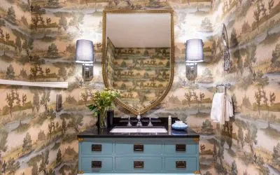 Guest bathroom at Graduate By Hilton Cambridge.