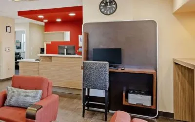 Business center at MainStay Suites Mt. Laurel - Philadelphia.