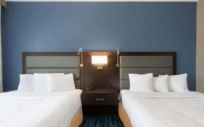Day use twin room at Hotel 1550 SFO.