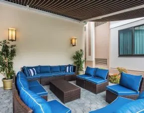 Veranda perfect for coworking at Holiday Inn Hasbrouck Heights-Meadowlands.