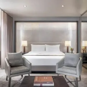 King room at The Knickerbocker Hotel.